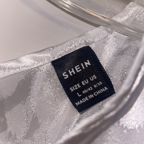 Shein White Cheetah Print Blouse Size Large - Picture 4 of 5